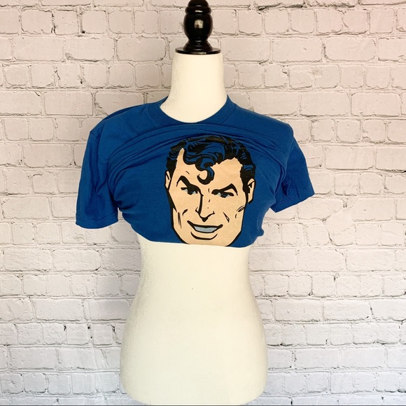 DC Comics Superman T-Shirt - Picture 3 of 4